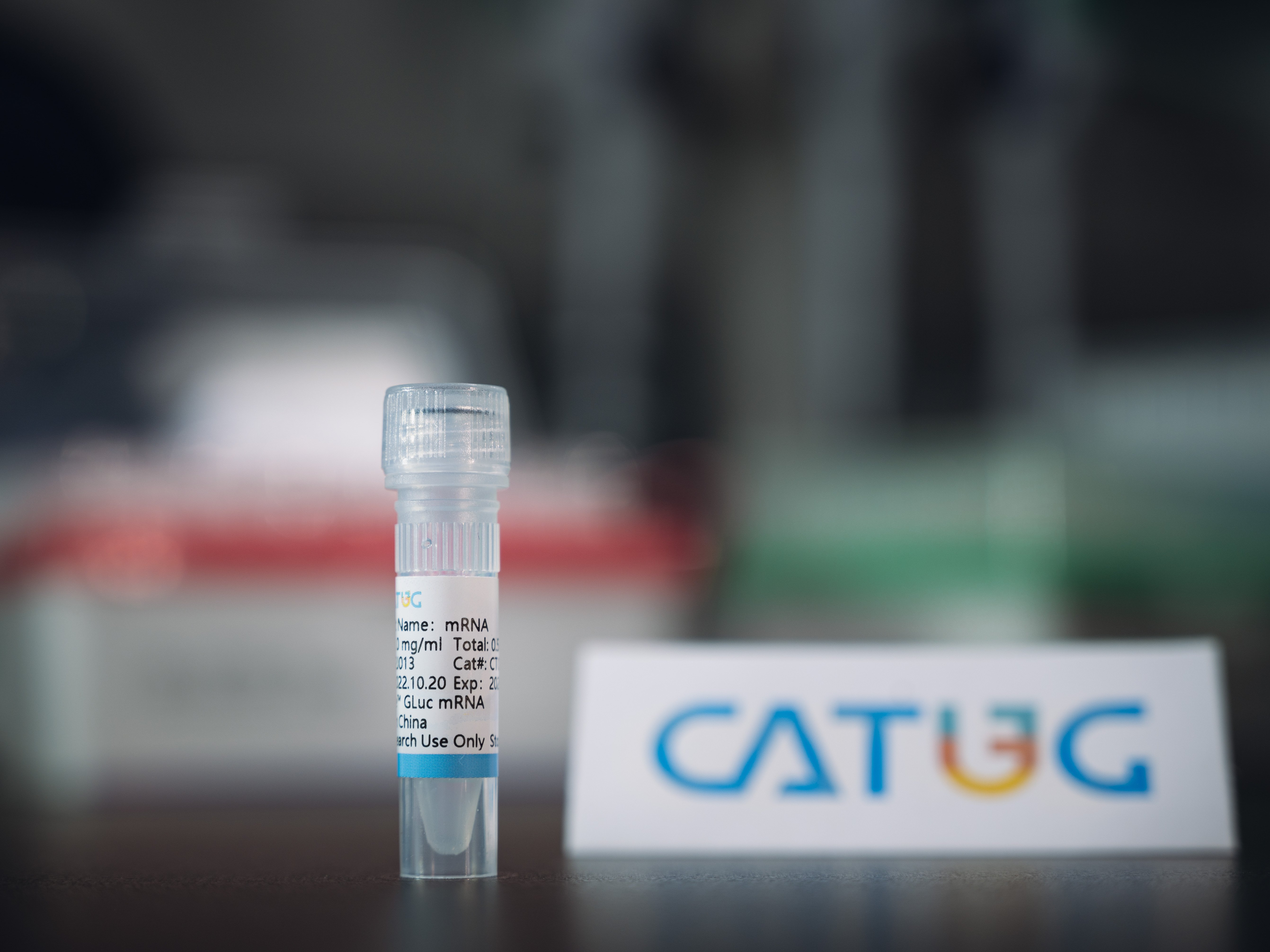 This image is showing product CatPure™GLuc mRNA, This image also shows product CatPure™ Gaussia luciferase mRNA but in another way.